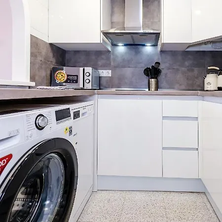 Playa Jardin Iv شقة